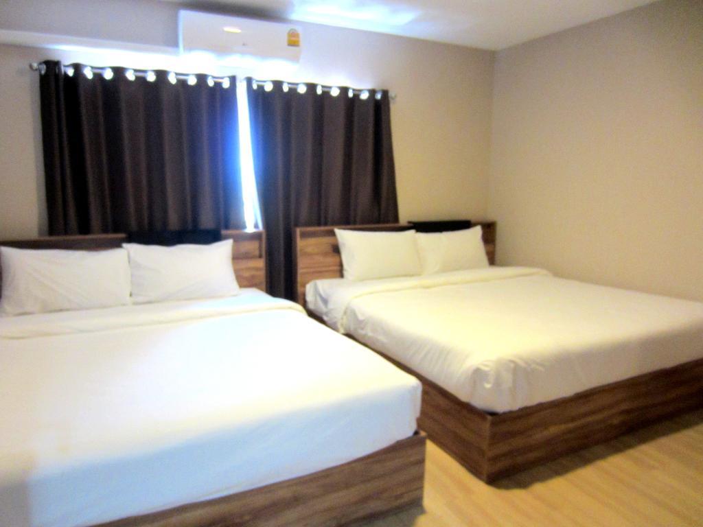 Life Grand Chiang Mai Exterior foto