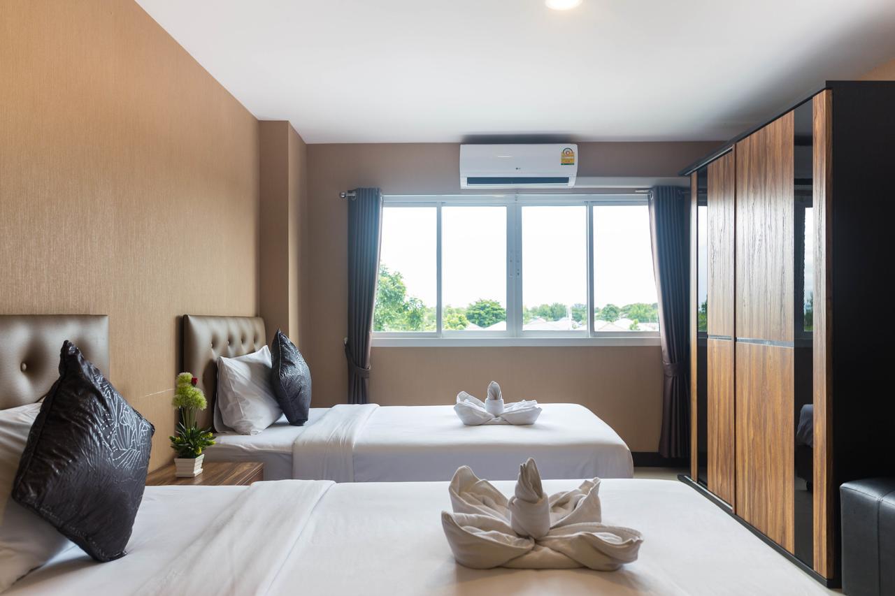 Life Grand Chiang Mai Exterior foto