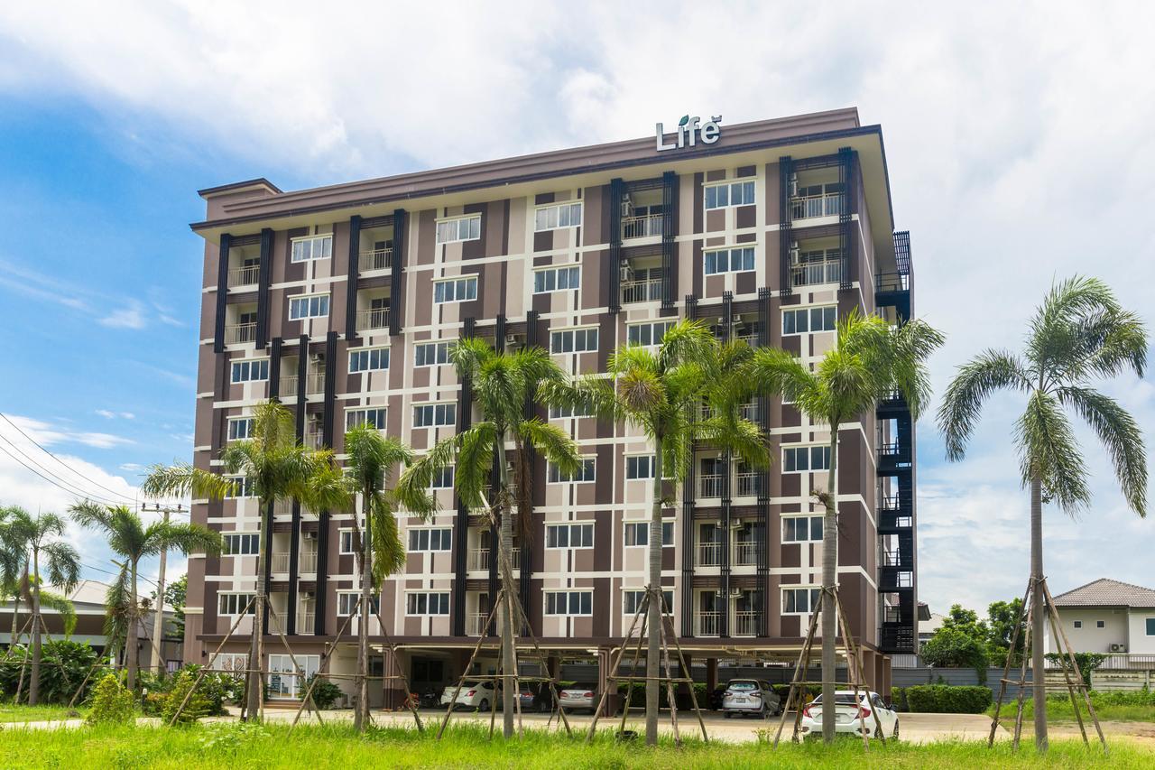 Life Grand Chiang Mai Exterior foto