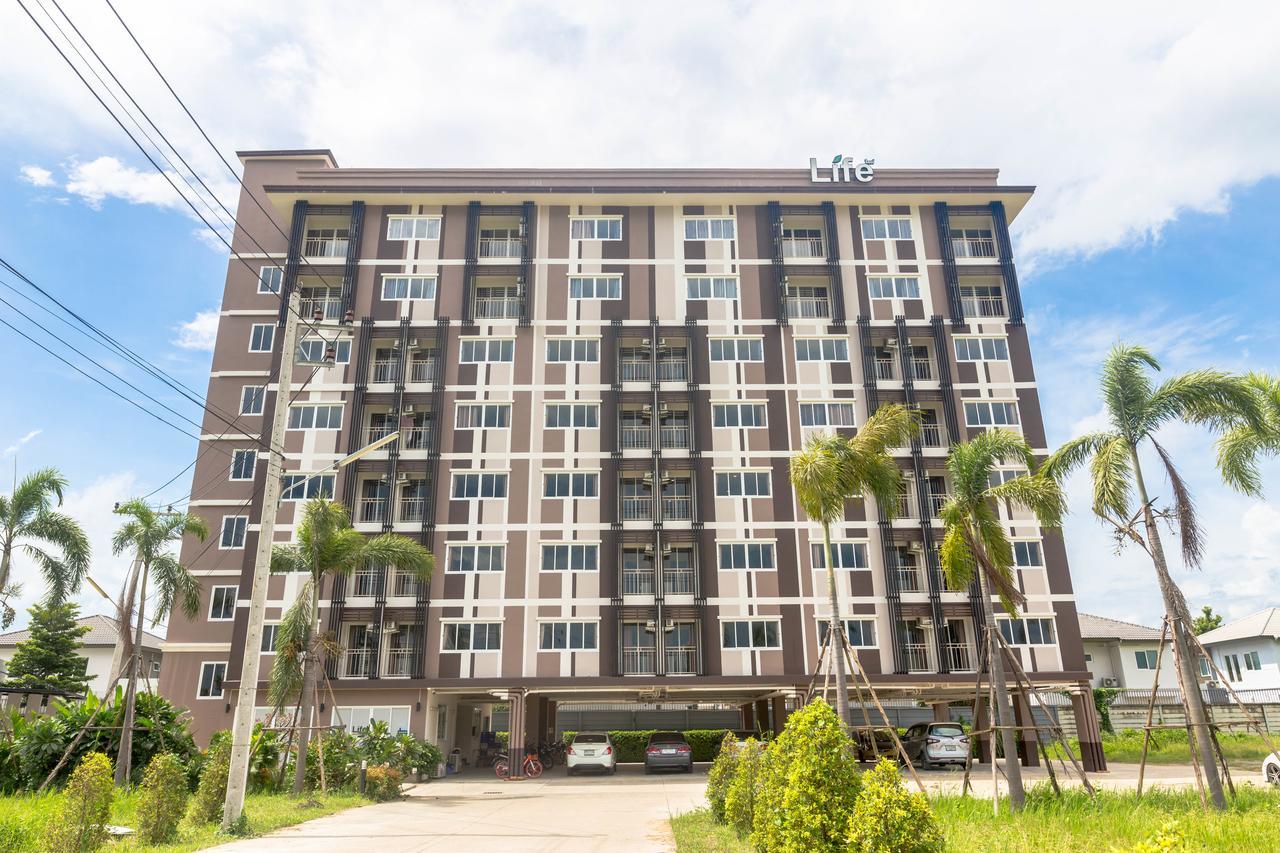Life Grand Chiang Mai Exterior foto