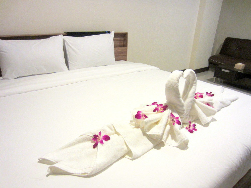 Life Grand Chiang Mai Exterior foto